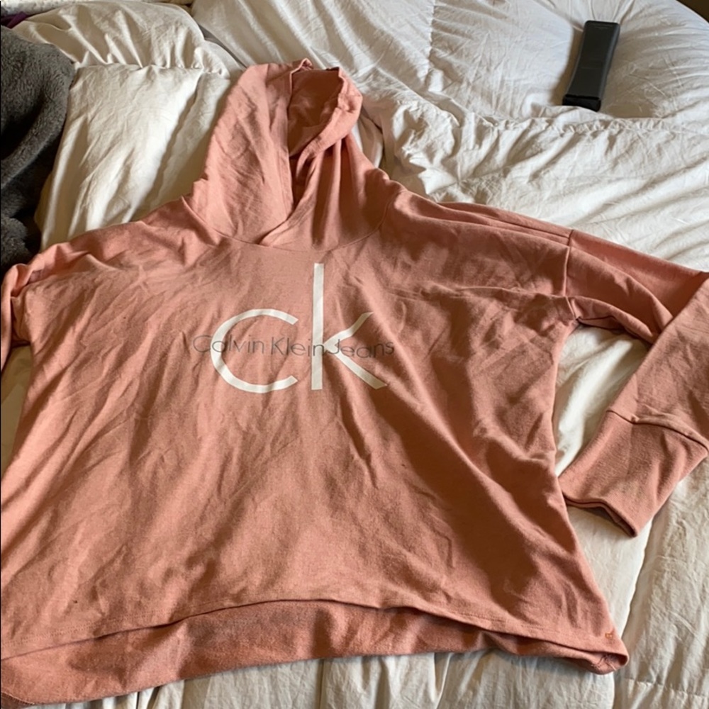 Long sleeve with hood